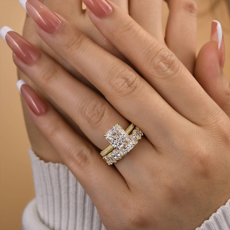 Luxurious Elongated Radiant Cut Ring Set