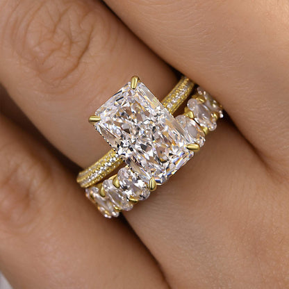 Luxurious Elongated Radiant Cut Ring Set