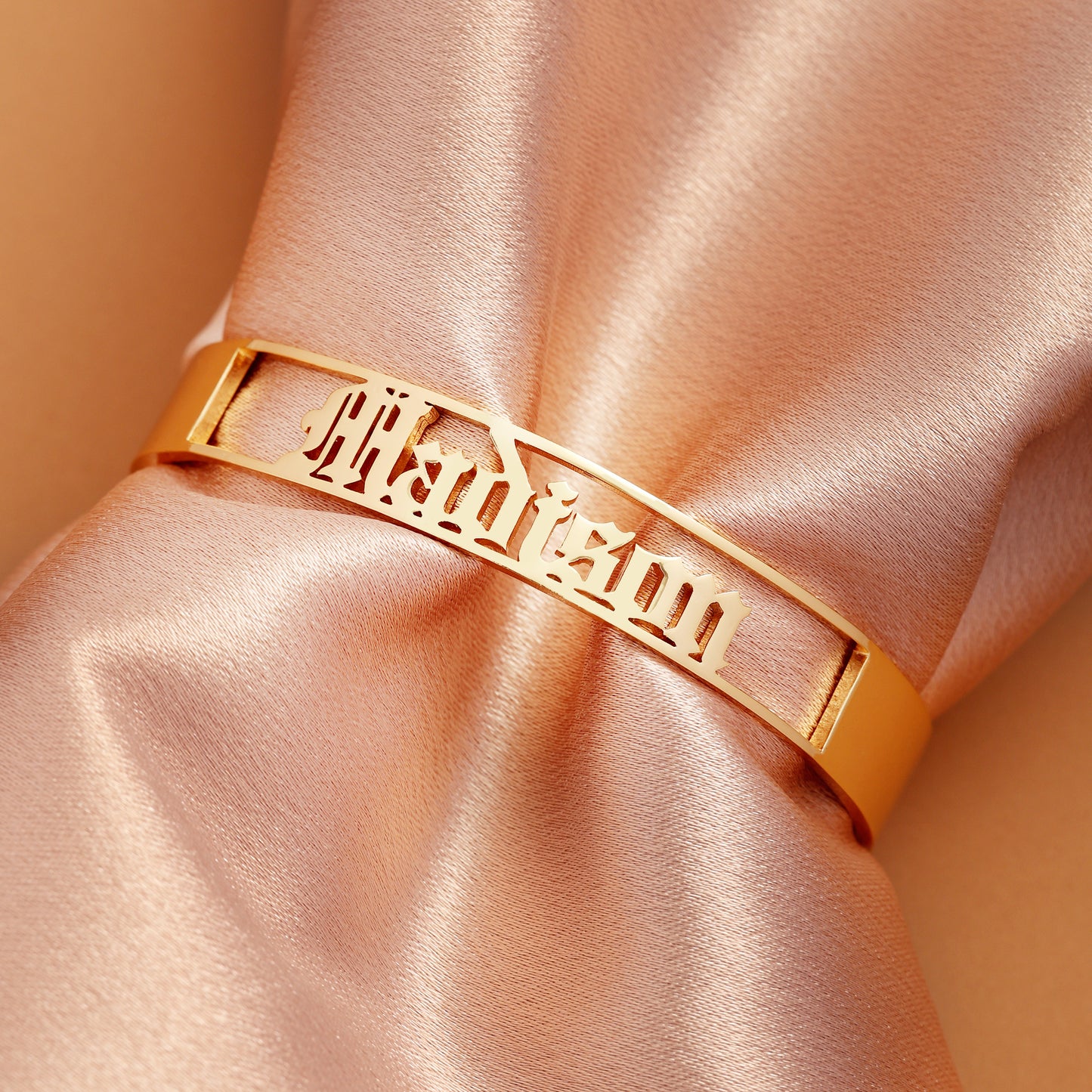 Hollow Name Bracelet