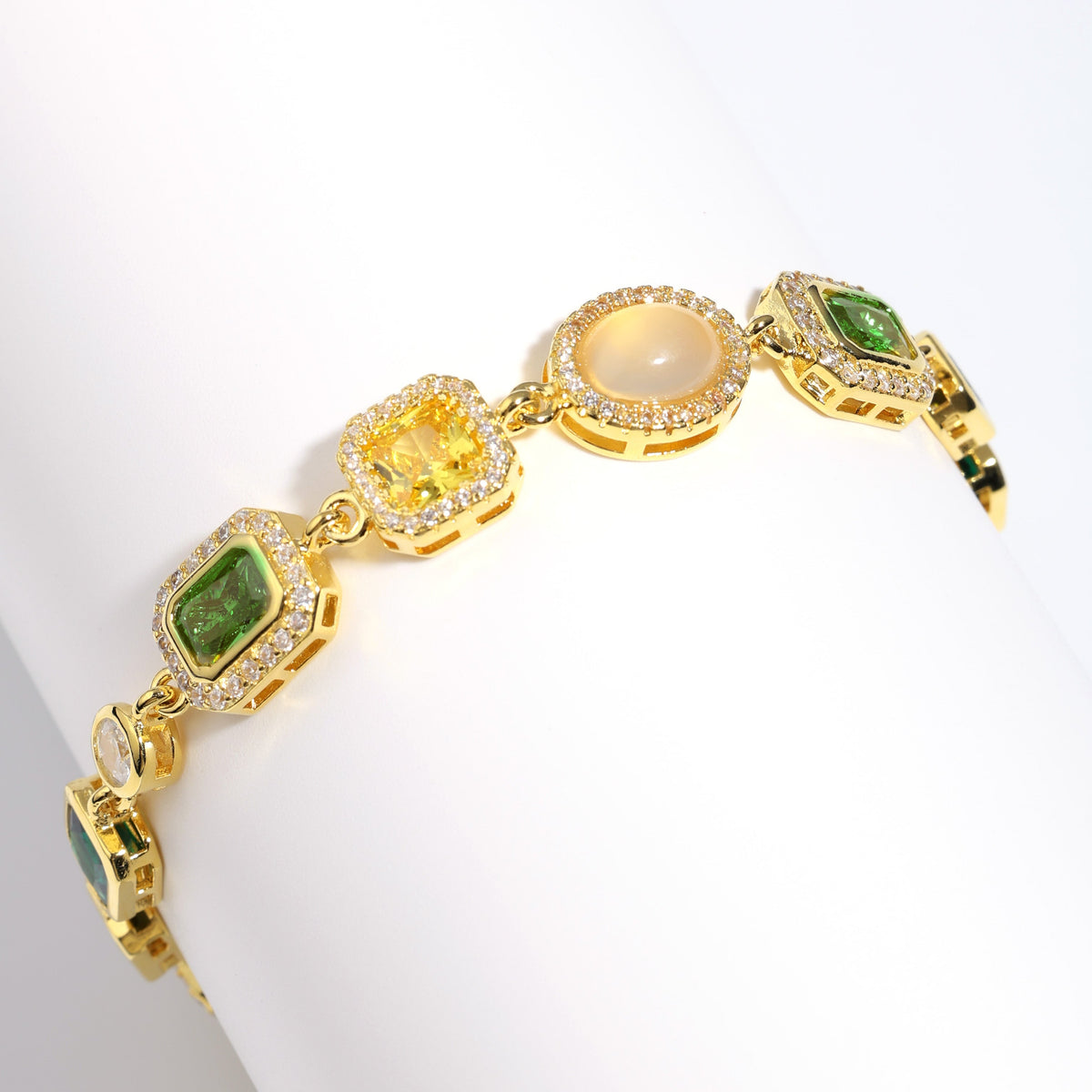 Graduated Green Chrysoprase Gemstone Necklace