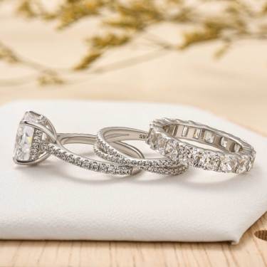 Gorgeous Cushion Cut 3 Pieces Ring Set