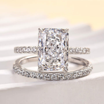 Gorgeous 3.5 Carat Radiant Cut  Ring Set