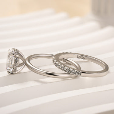 Dainty Oval Cut Wedding Ring Set