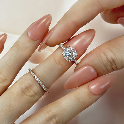 Stunning 3.0 Carat Cushion Cut Ring Set