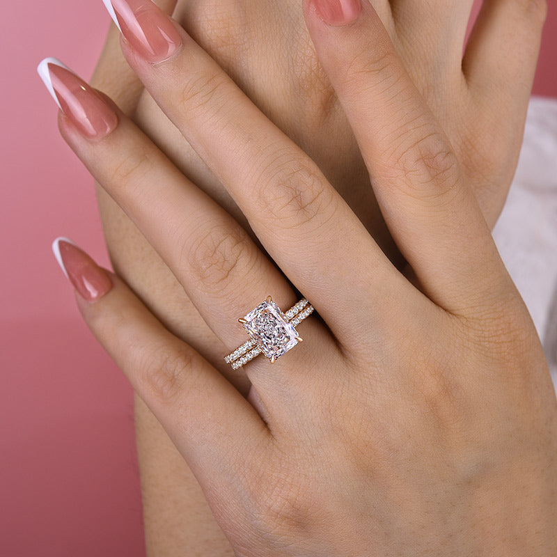 Gorgeous 3.5 Carat Radiant Cut  Ring Set