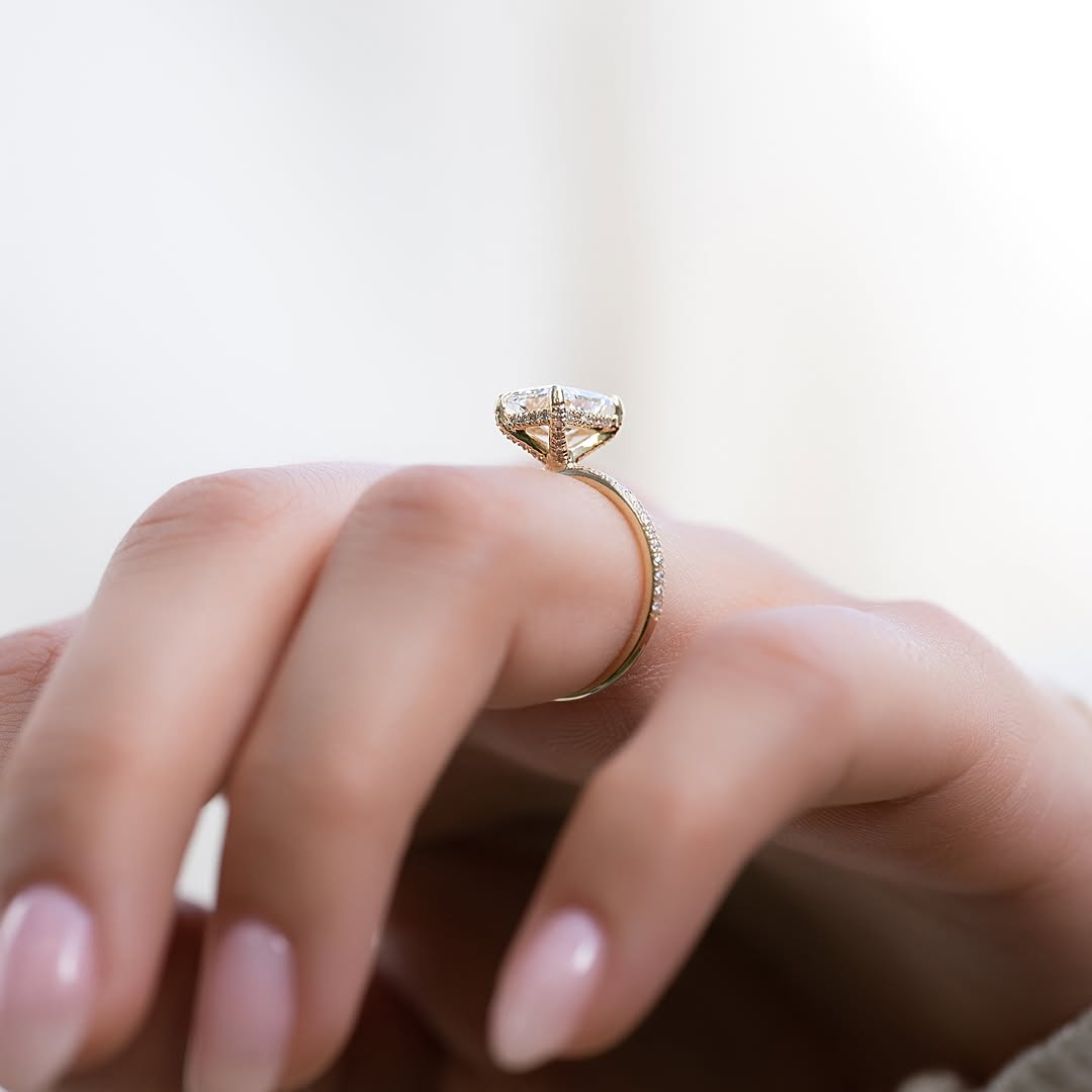 Elegant Sterling Silver Radiant Cut Ring