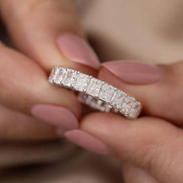 Gorgeous 5 Pieces Cushion Cut Ring Set